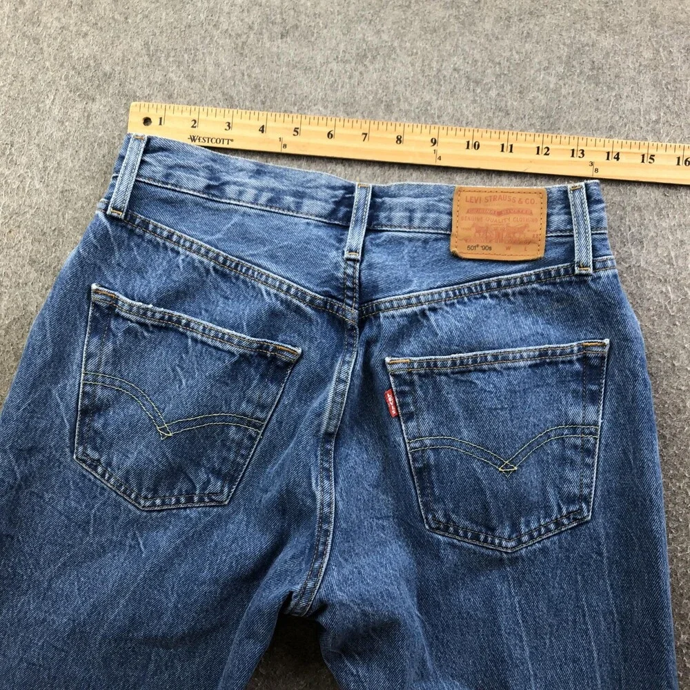 Levis 501 90s Jeans Womens 28 Blue Medium Wash High Rise Relaxed Straight - Picture 9 of 12